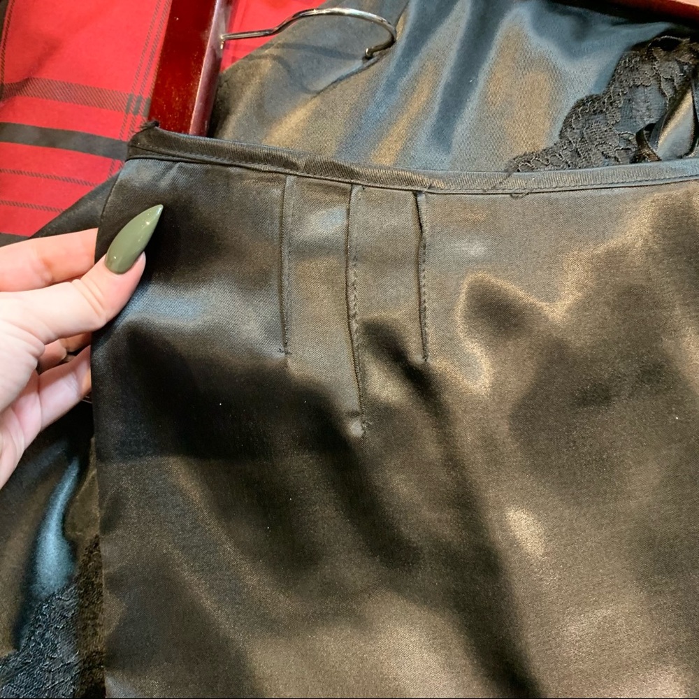 Lip Service Gloomy Sunday Satin skirt, black - Picture 7 of 8